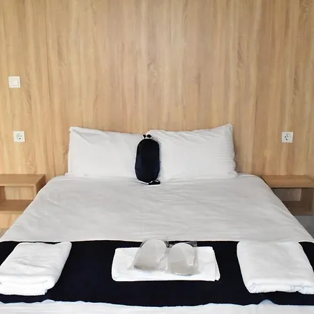 Palace Suit Hotel *